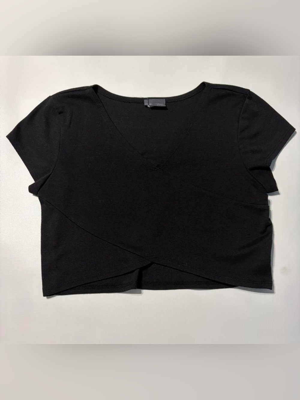 Sparkle & Fade Black Cropped V-Neck Crossover Top